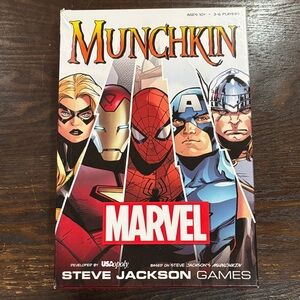 Munchkin Marvel Card Game - Marvel